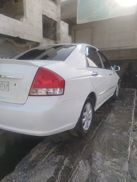 كيا سيراتو 2009 - صورة 3