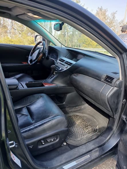 ليكزس RX350 2010 - صورة 5