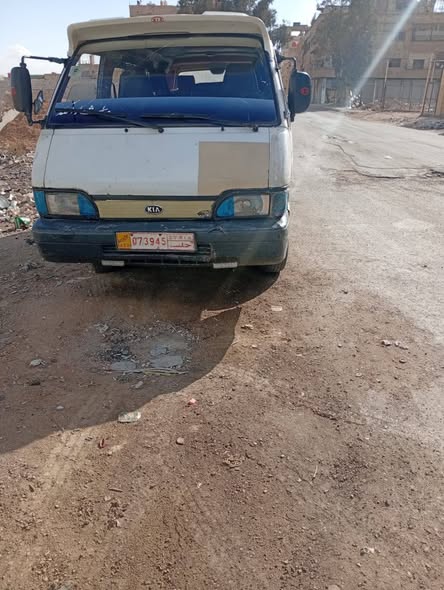 كيا بيستا 1994 - صورة 5