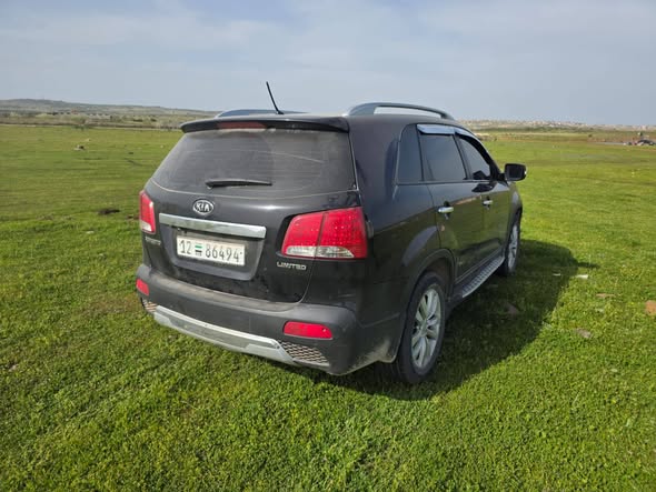 كيا سيرنتو 2010 - صورة 2