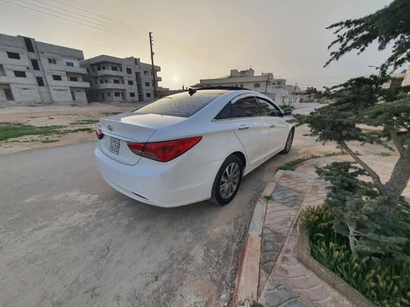 هيونداي سوناتا 2011 - صورة 1