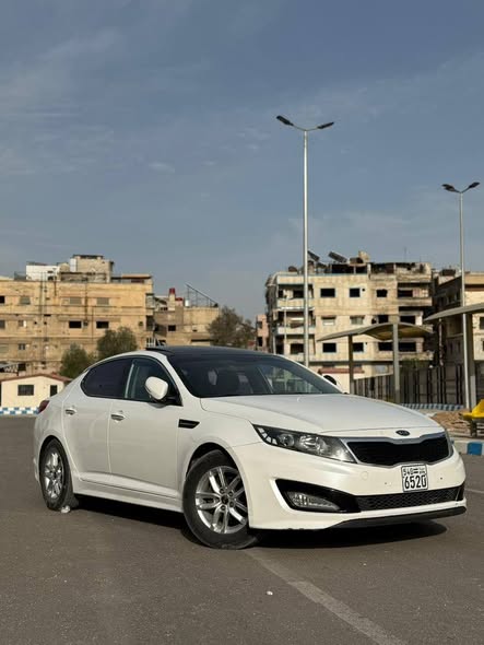 كيا اوبتيما 2012 - صورة 3