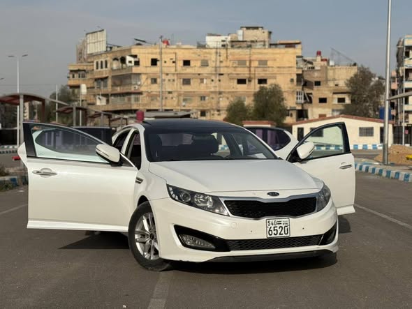 كيا اوبتيما 2012 - صورة 5