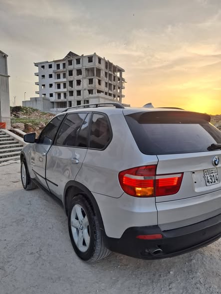 بي إم دبليو X5 2011 - صورة 5