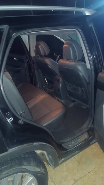 كيا سورينتو 2011 - صورة 1