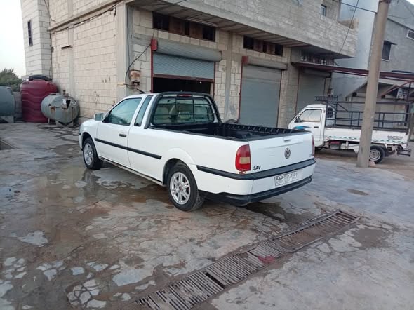 فولكس فاجن سافيرو 2004 - صورة 3