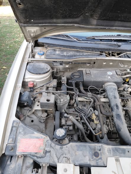 إيران خودرو سامند 2009 - صورة 4