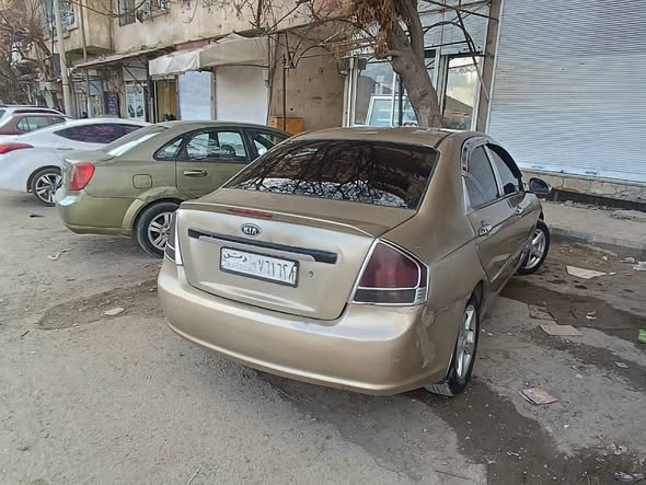 كيا سيراتو 2008 - صورة 2