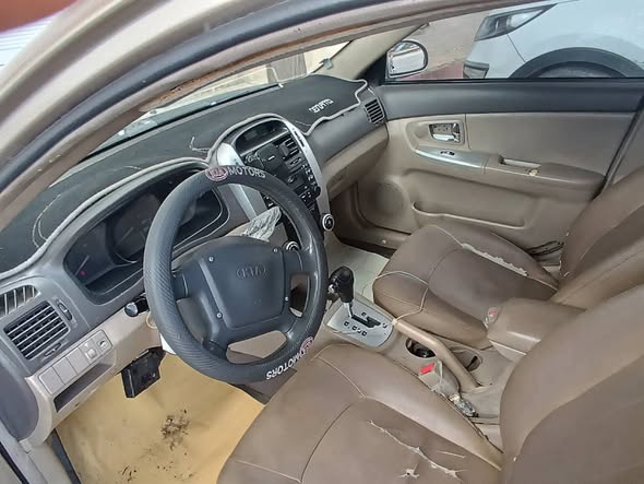 كيا سيراتو 2008 - صورة 5