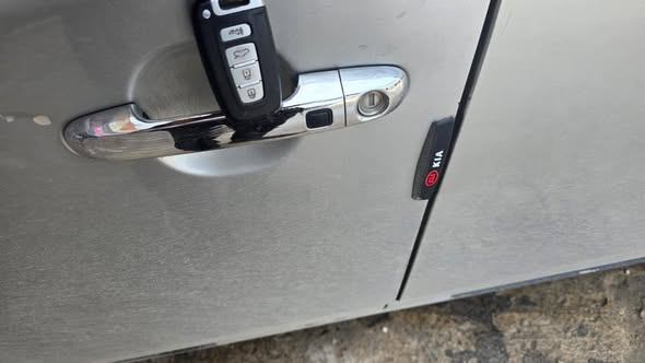 كيا سيراتو 2010 - صورة 2