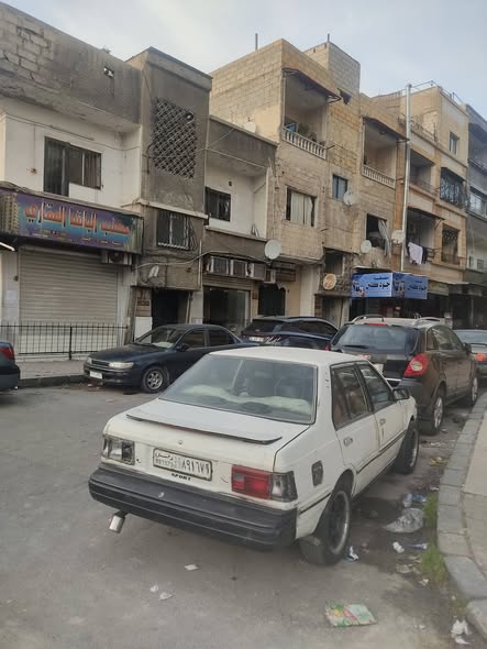 نيسان 1200 1983 - صورة 4