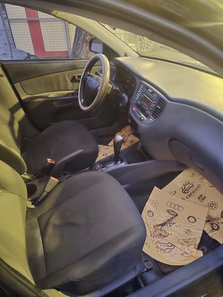 كيا ريو 2009 - صورة 5