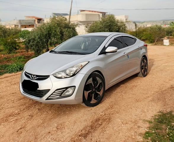 هيونداي الينترا 2011 - صورة 1