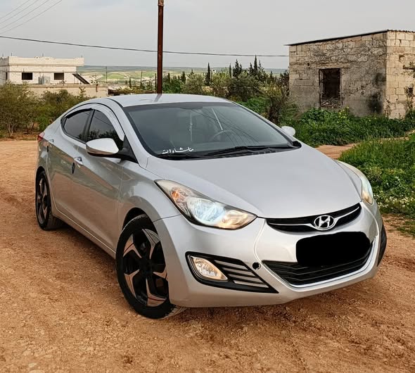 هيونداي الينترا 2011 - صورة 2