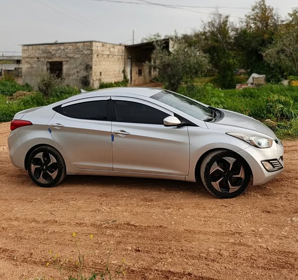 هيونداي الينترا 2011 - صورة 3