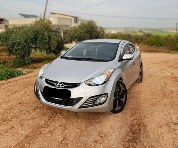 هيونداي الينترا 2011 - صورة 4