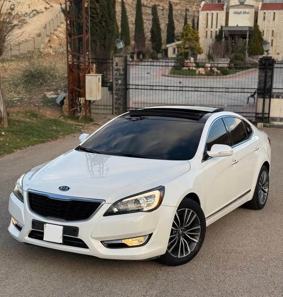 كيا كادينزا 2012 - صورة 1