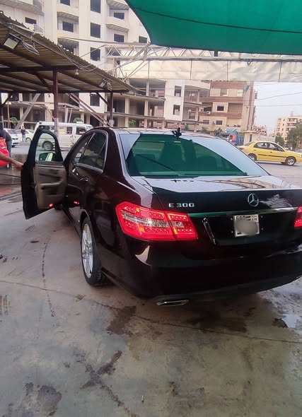 مرسيدس E300 2012 - صورة 3