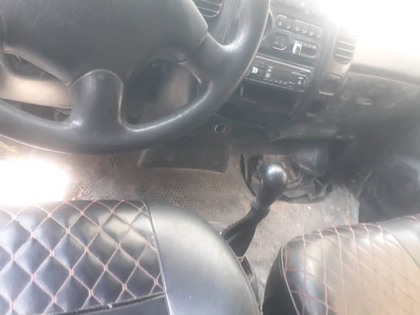 هيونداي ستاركس 2004 - صورة 3