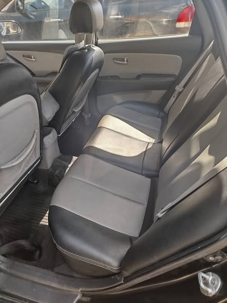 هيونداي افانتي 2008 - صورة 5