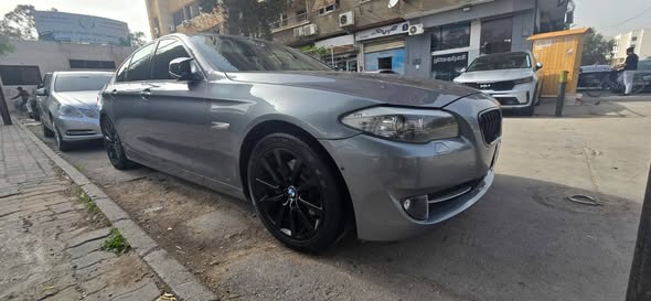 بي إم دبليو 528 2011 - صورة 2