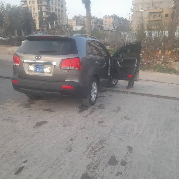 كيا سورنتو 2011 - صورة 5