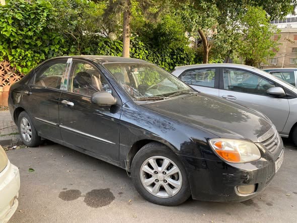 كيا سيراتو 2007 - صورة 1