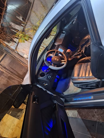 فورد موستنج 2011 - صورة 1