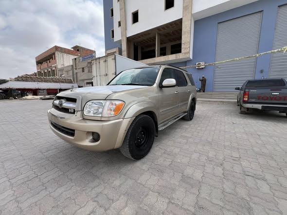 تويوتا سكويا 2006 - صورة 2