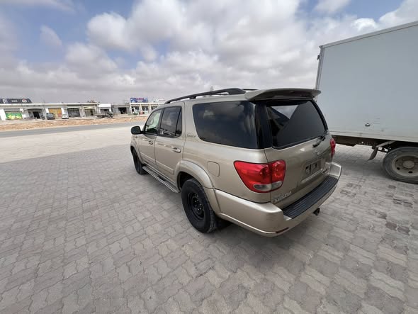 تويوتا سكويا 2006 - صورة 3