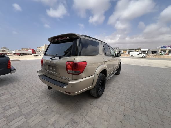 تويوتا سكويا 2006 - صورة 4