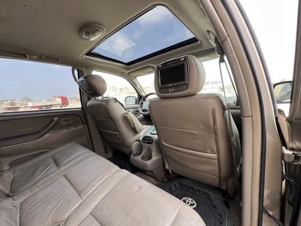 تويوتا سكويا 2006 - صورة 5