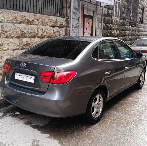 هيونداي أفانتي 2008 - صورة 3