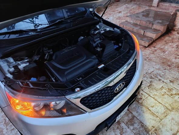 كيا سورينتو 2010 - صورة 4