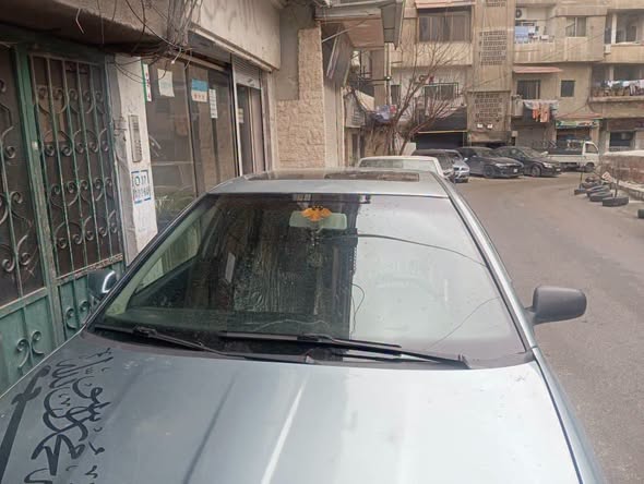 سكودا أوكتافيا 2001 - صورة 1