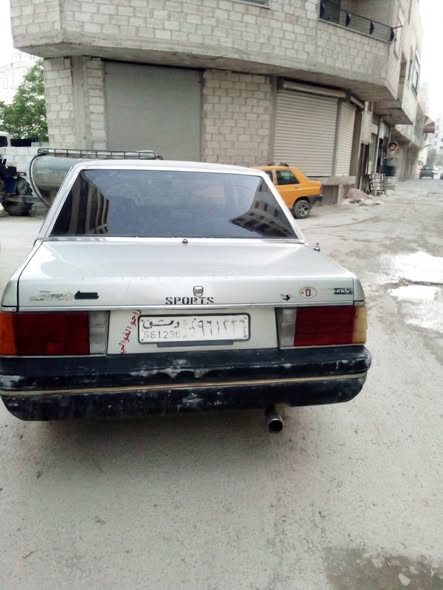 مازدا 929 1983 - صورة 4