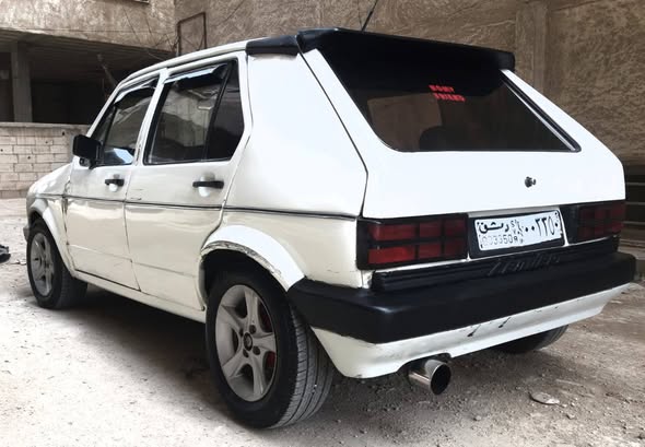 فولكس فاجن غولف 1976 - صورة 5