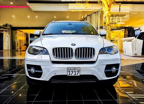 بي إم دبليو X6 2011 - صورة 2