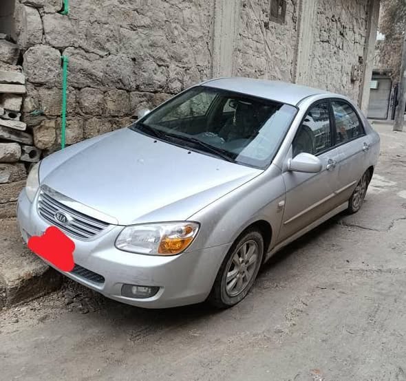 كيا سيراتو 2007 - صورة 1