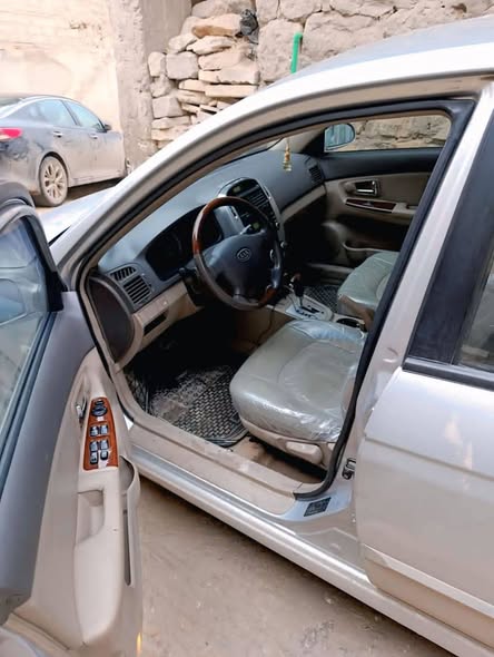 كيا سيراتو 2007 - صورة 4