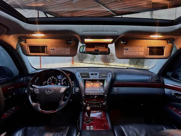 لكزس LS 2008 - صورة 2