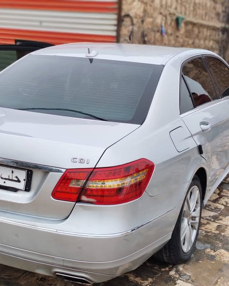 مرسيدس بنز اي 220 2013 - صورة 2