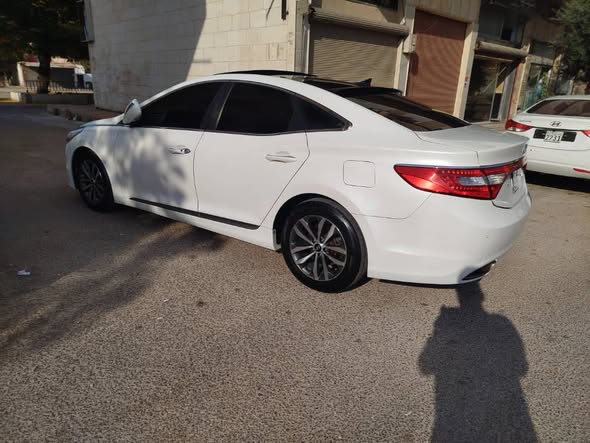 هيونداي ازيرا 2012 - صورة 2