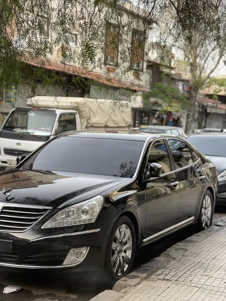 هيونداي سنتيال 2010 - صورة 4