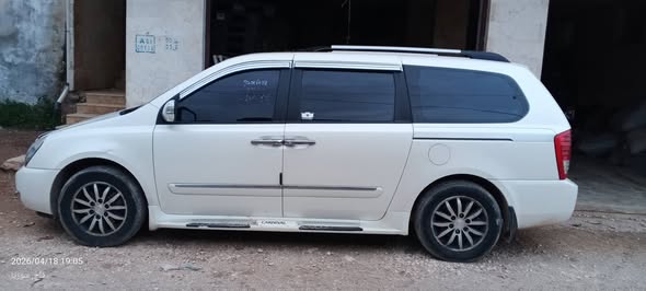 كيا كرنفال 2011 - صورة 3