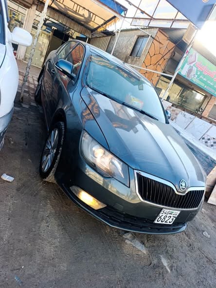 سكودا سوبيرب 2015 - صورة 2