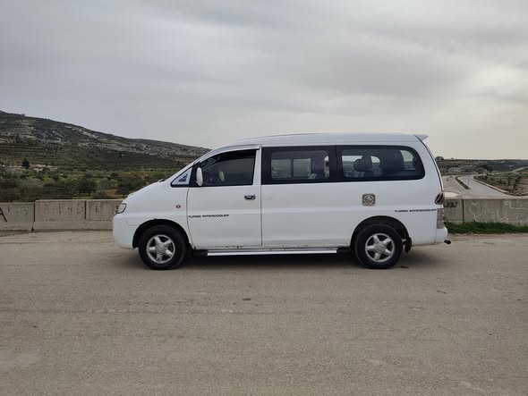 هيونداي ستاريكس 2005 - صورة 2