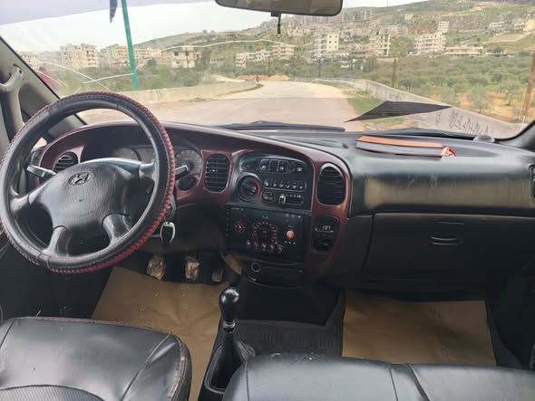 هيونداي ستاريكس 2005 - صورة 3