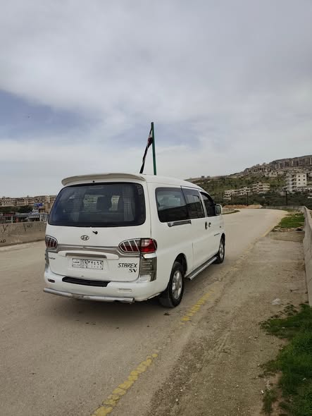 هيونداي ستاريكس 2005 - صورة 5