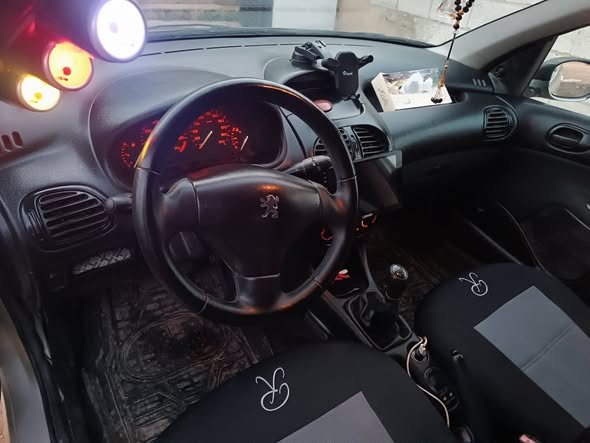 بيجو 206 2001 - صورة 2